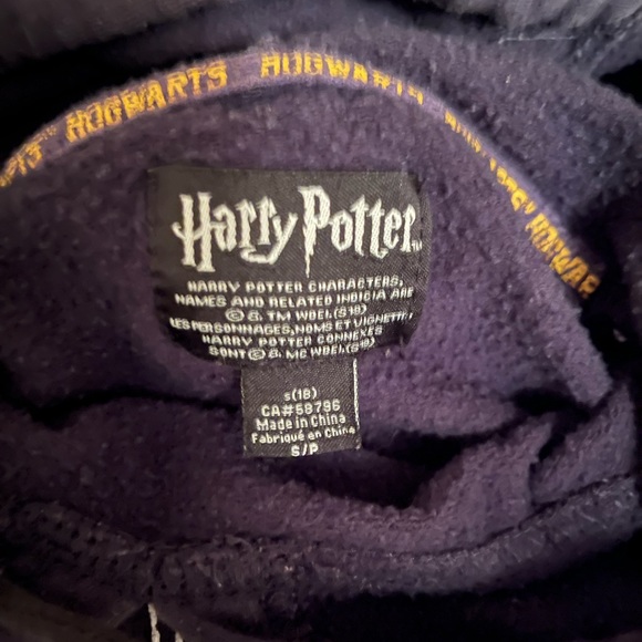 Women’s Harry Potter Ravenclaw hoodie. - Picture 4 of 5